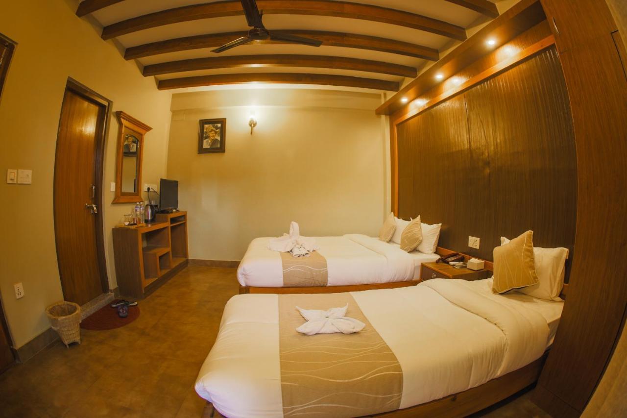 Paradise Boutique Hotel Pokhara Extérieur photo