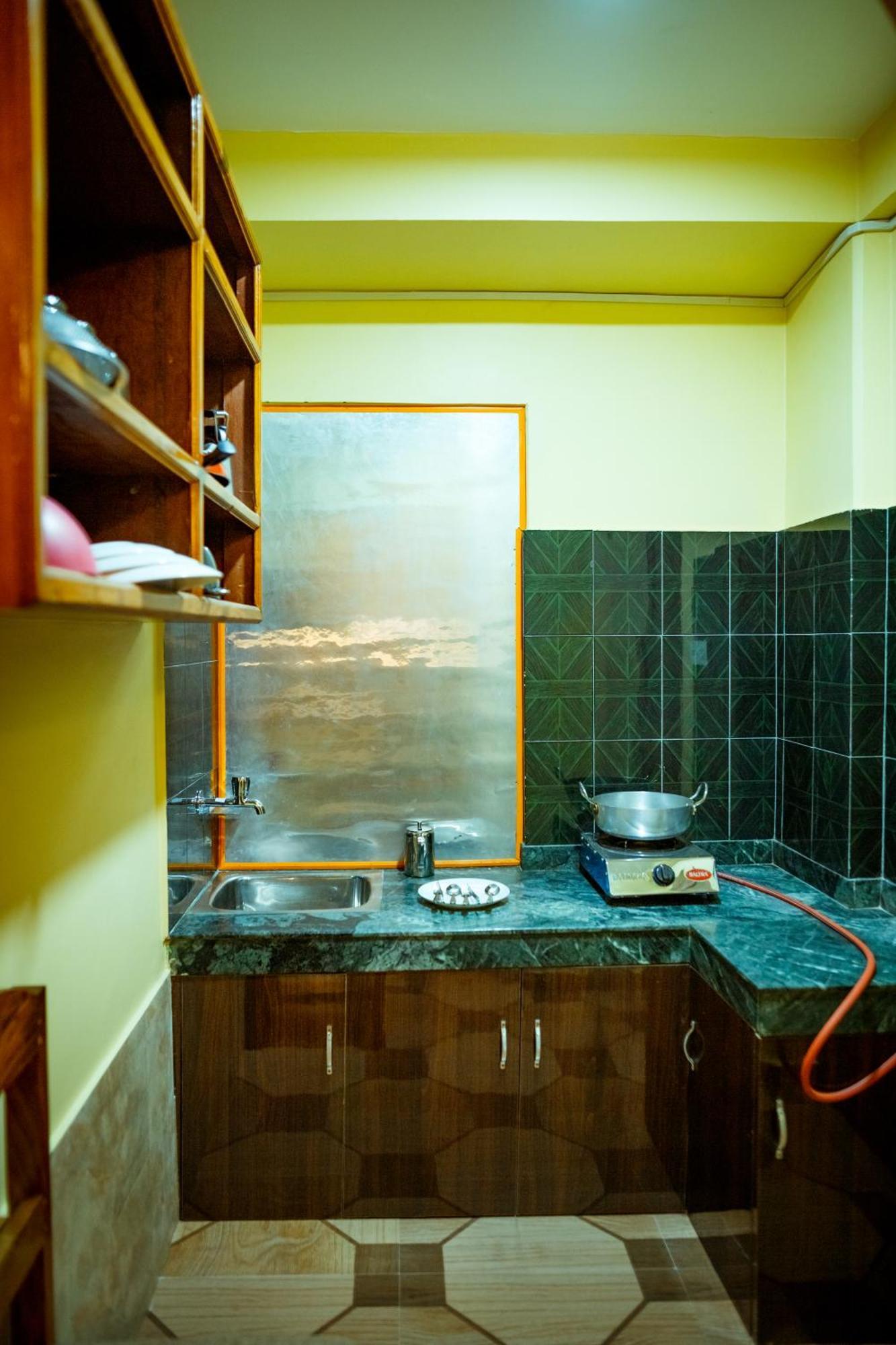 Paradise Boutique Hotel Pokhara Extérieur photo