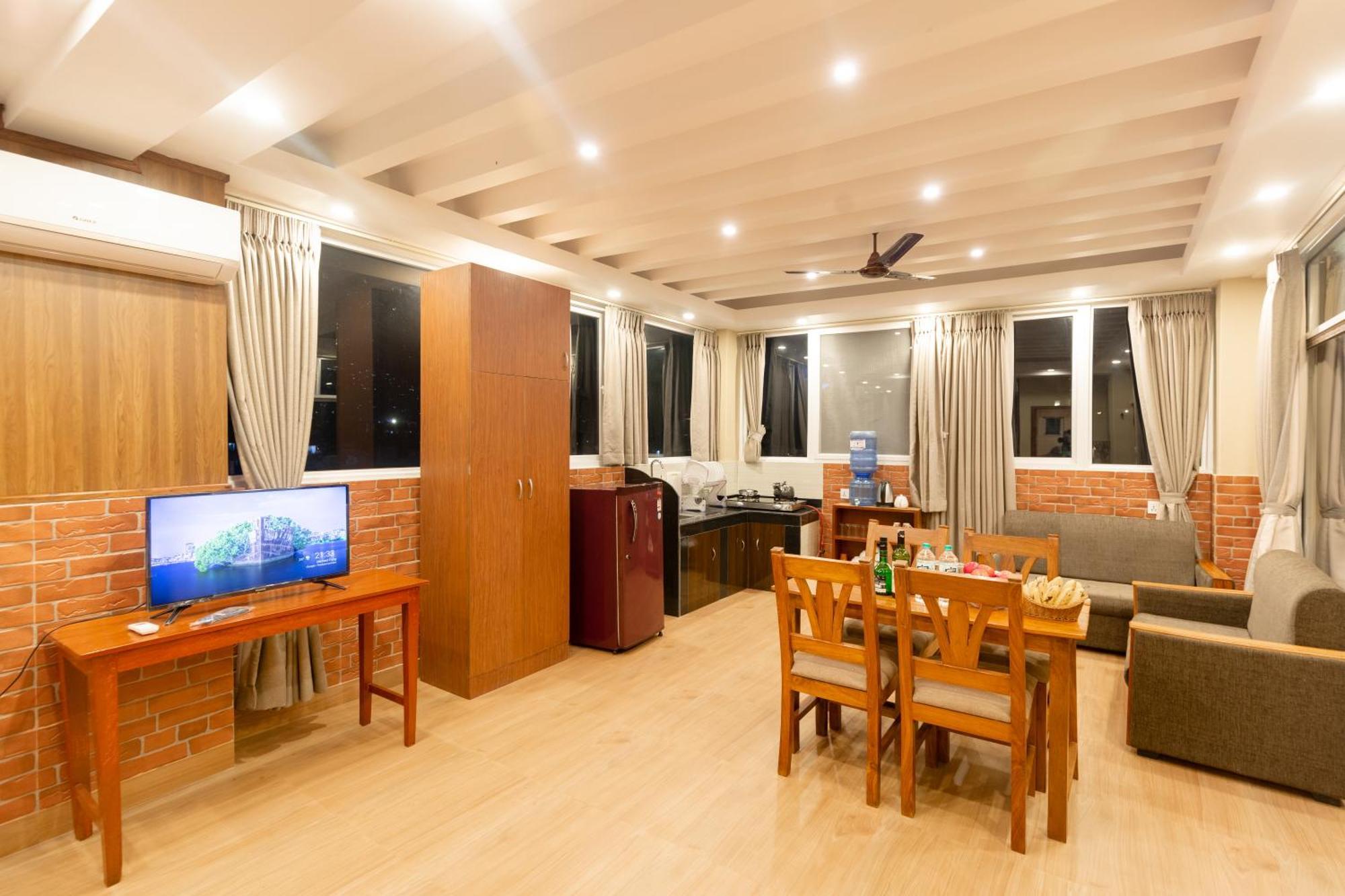 Paradise Boutique Hotel Pokhara Extérieur photo